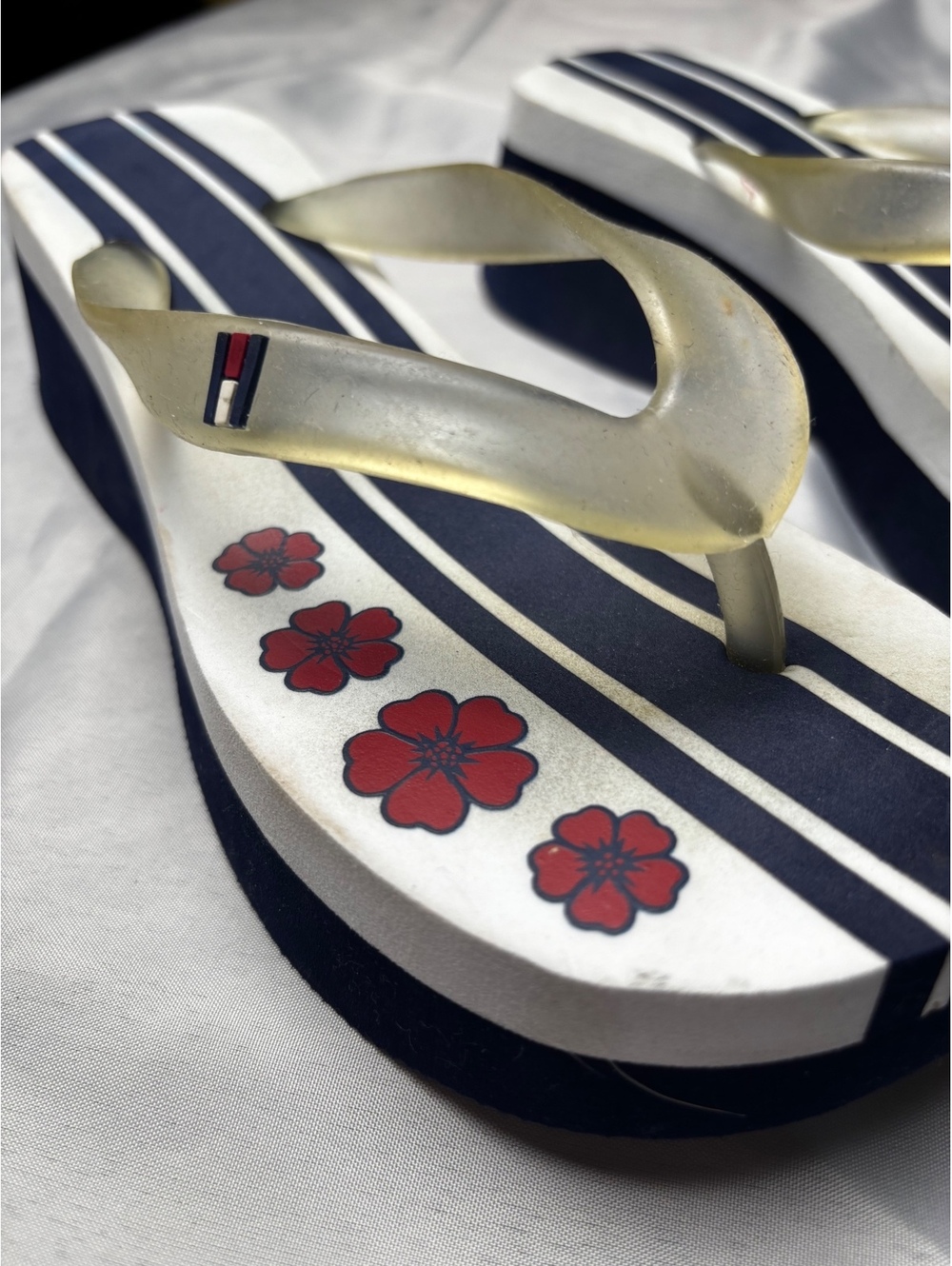 Tommy Hilfiger Women's Platform Flip Flop Sandals with Red-2 - Picture 2 of 8